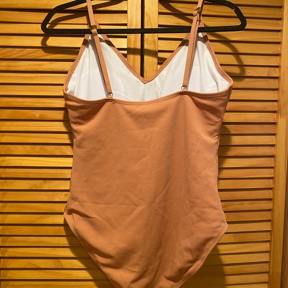 Ribbed One Piece Swimsuit - Picture 6 of 11